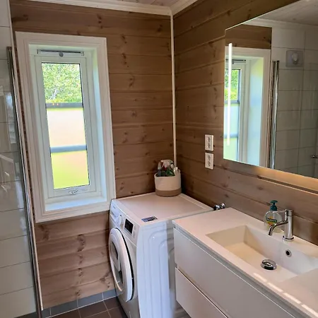 Flott Familiehytte Til Leie Budor * Loten
